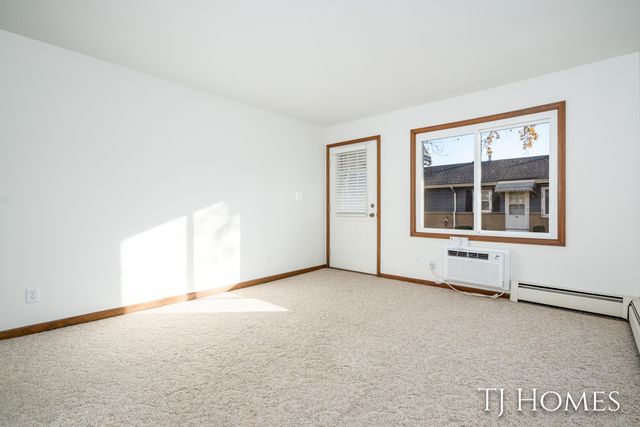 686 Andover Street Se, City Of Kentwood, MI 49548