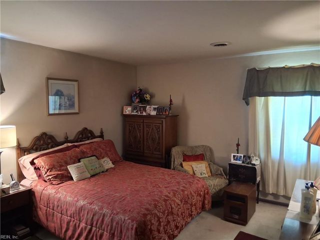 641 Table Rock RD, Virginia Beach, VA 23452