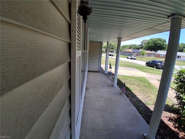 641 Table Rock RD, Virginia Beach, VA 23452