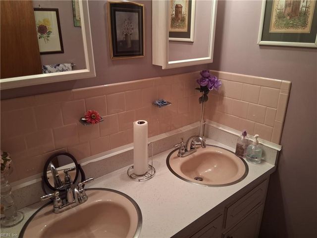 641 Table Rock RD, Virginia Beach, VA 23452
