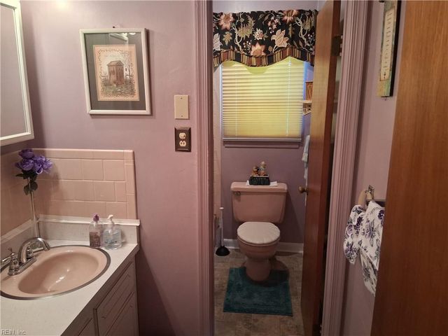 641 Table Rock RD, Virginia Beach, VA 23452
