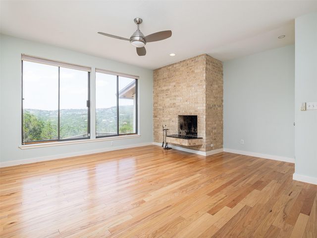 709 Lost CYN, West Lake Hills, TX 78746