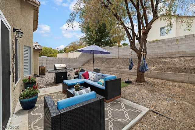 209 Sandpiper Village Way, Henderson, NV 89012