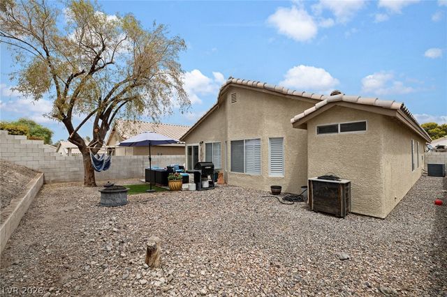 209 Sandpiper Village Way, Henderson, NV 89012