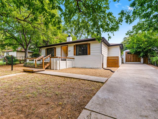 627 Francks Circle, Shady Shores, TX 76208