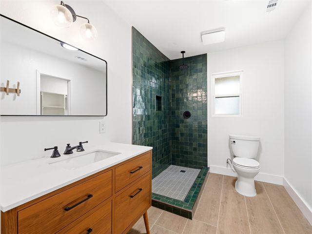 627 Francks Circle, Shady Shores, TX 76208