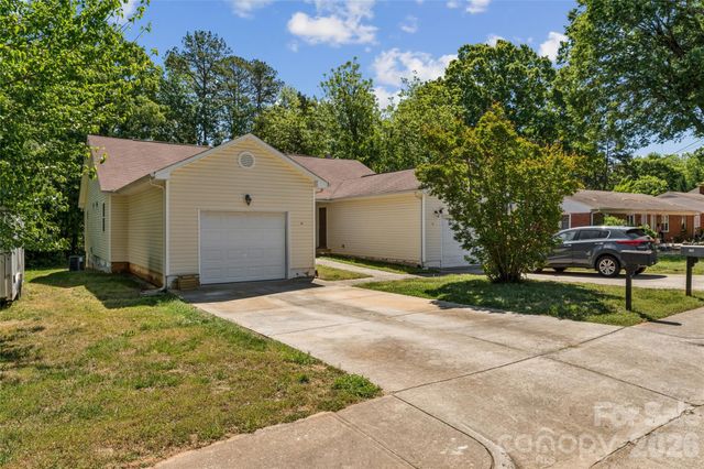 329 W Mcneely Avenue, Mooresville, NC 28115