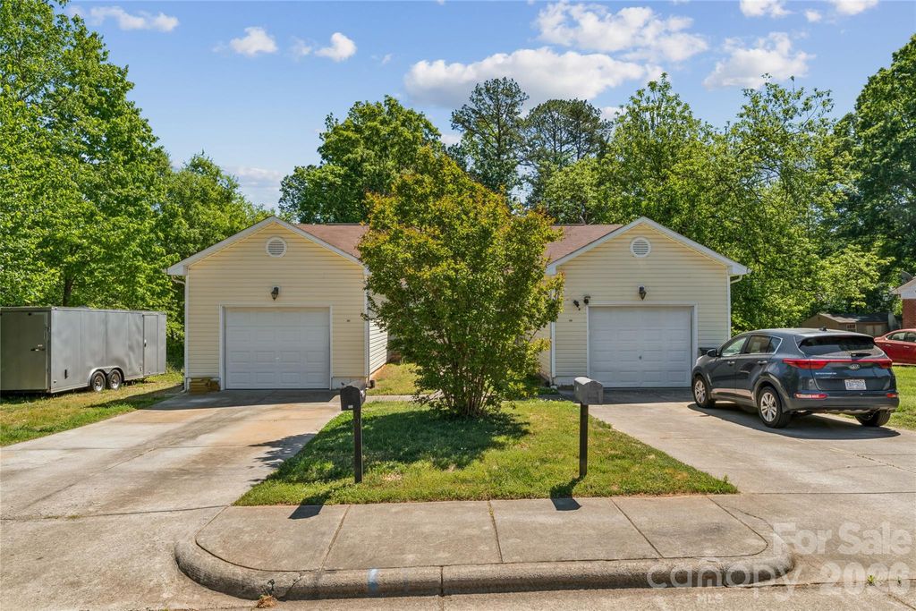 329 W Mcneely Avenue, Mooresville, NC 28115