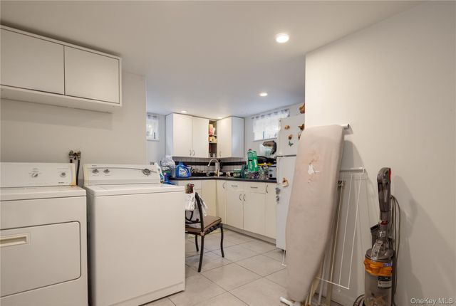 88 14th Street, Hicksville, NY 11801