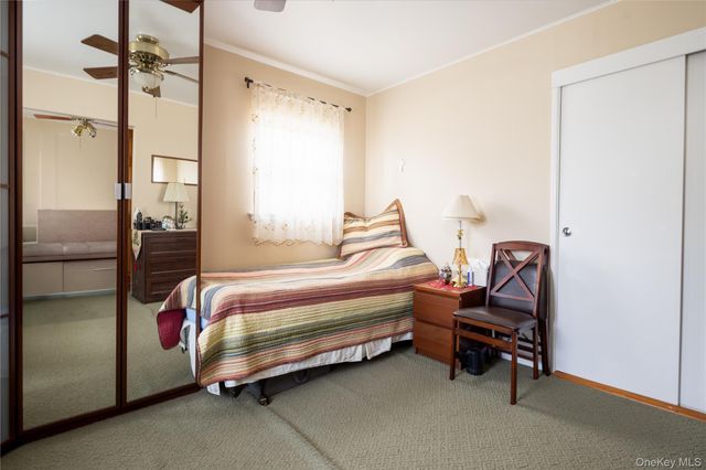 88 14th Street, Hicksville, NY 11801