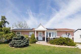 88 14th Street, Hicksville, NY 11801