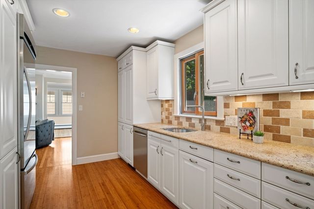 32 Pilgrim Road, Marblehead, MA 01945