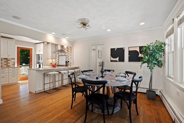 32 Pilgrim Road, Marblehead, MA 01945