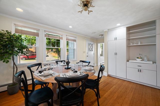 32 Pilgrim Road, Marblehead, MA 01945