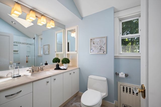 32 Pilgrim Road, Marblehead, MA 01945