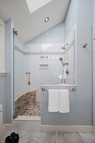 32 Pilgrim Road, Marblehead, MA 01945