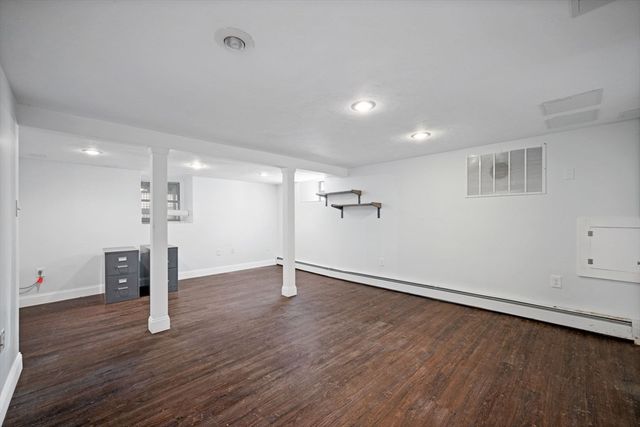 32 Pilgrim Road, Marblehead, MA 01945
