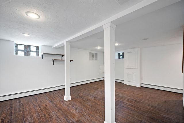 32 Pilgrim Road, Marblehead, MA 01945