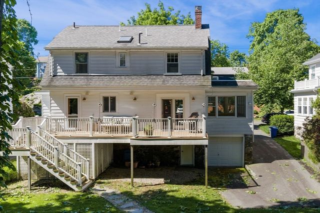 32 Pilgrim Road, Marblehead, MA 01945