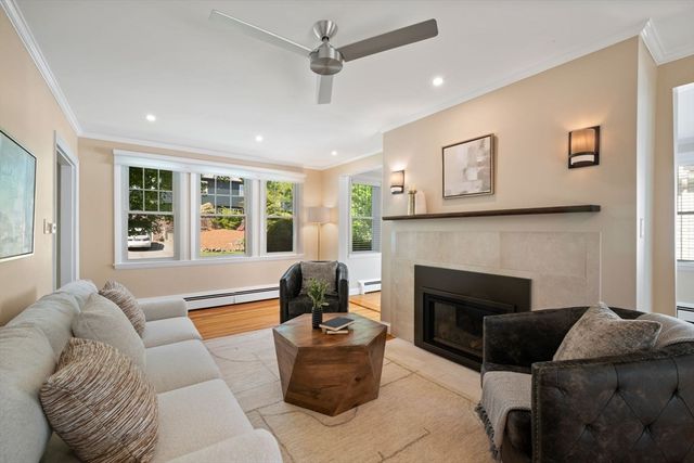 32 Pilgrim Road, Marblehead, MA 01945