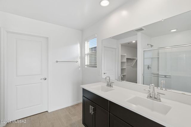 4722 E Julian Wash Drive, Tucson, AZ 85706