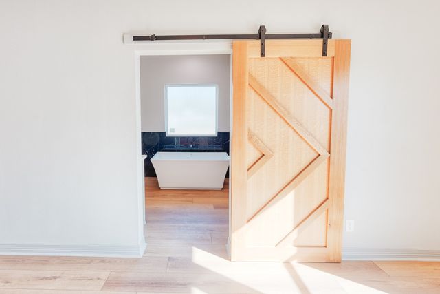 808 N Main Street, Tioga, TX 76233