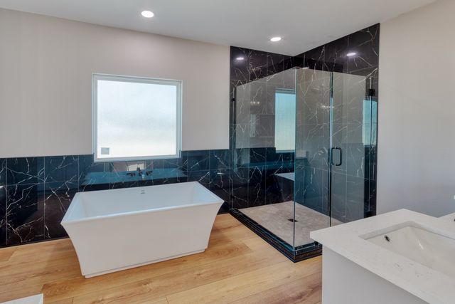 808 N Main Street, Tioga, TX 76233