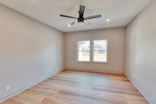 808 N Main Street, Tioga, TX 76233