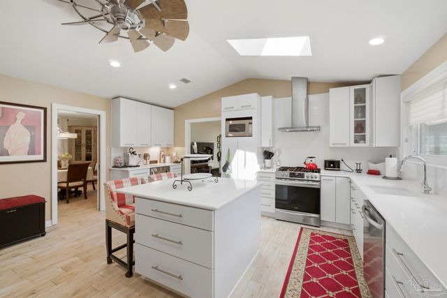 6550 Chardonnay, Pensacola, FL 32504