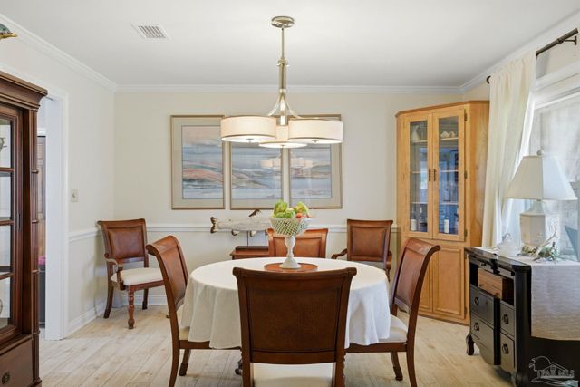 6550 Chardonnay, Pensacola, FL 32504