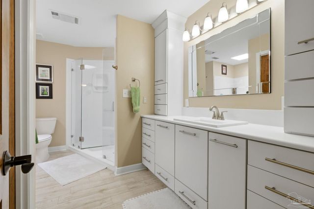 6550 Chardonnay, Pensacola, FL 32504