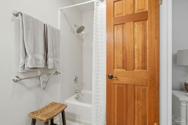 6550 Chardonnay, Pensacola, FL 32504