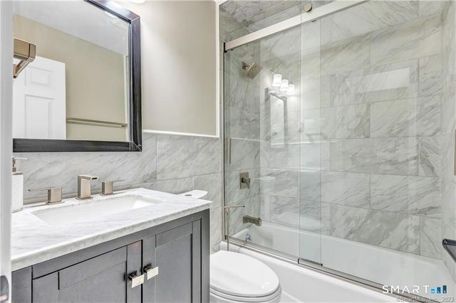 25 Grand Street APT 165, Norwalk, CT 06851