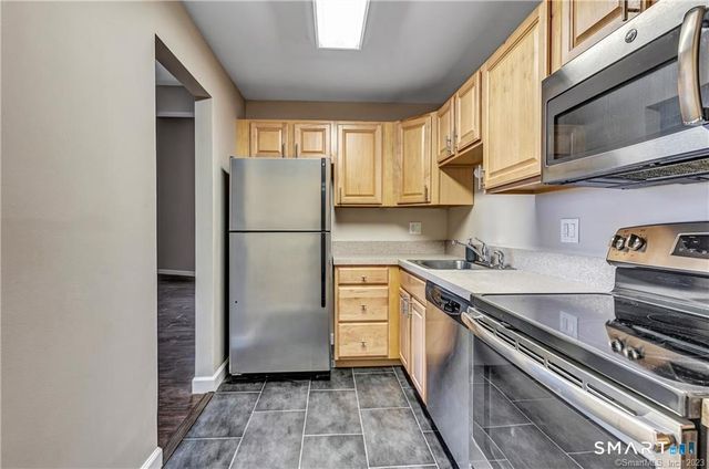 25 Grand Street APT 165, Norwalk, CT 06851