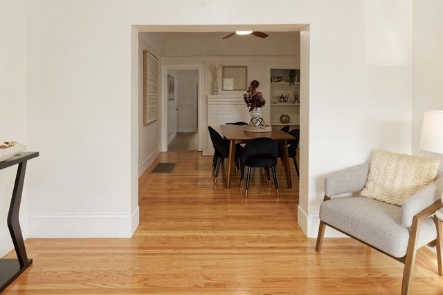 716 716 39Th St, Oakland, CA 94609