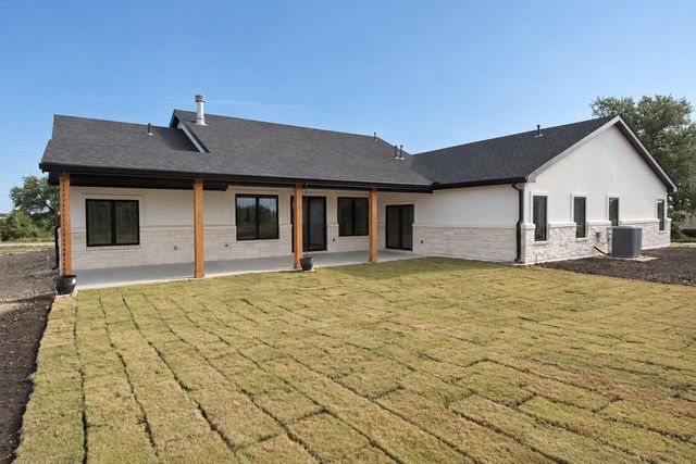 301 Serenity DR, Bertram, TX 78605