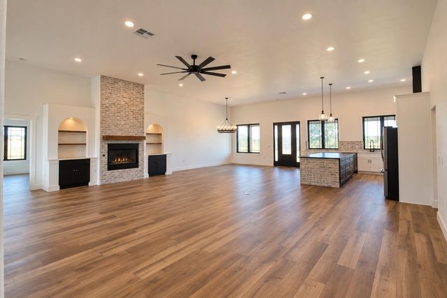 301 Serenity DR, Bertram, TX 78605