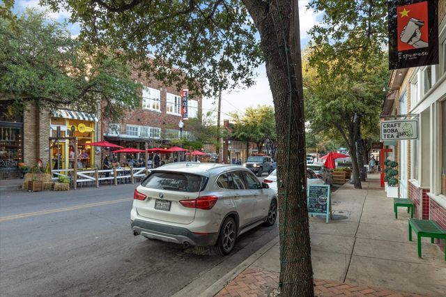 608 Aspen Valley Lane, Dallas, TX 75208