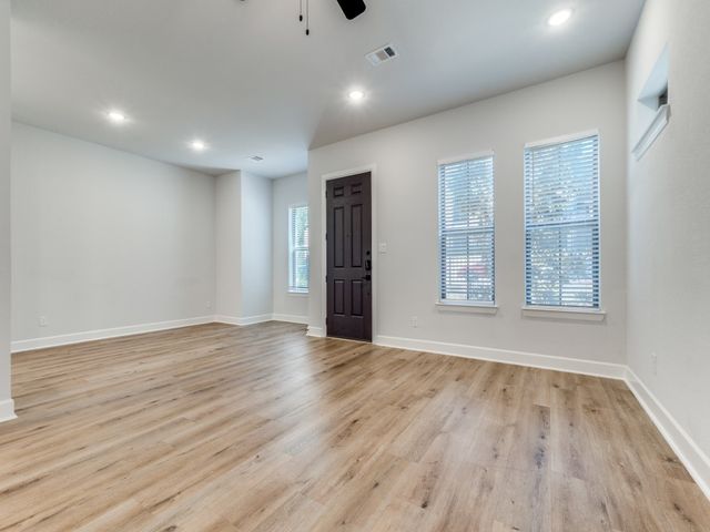 608 Aspen Valley Lane, Dallas, TX 75208