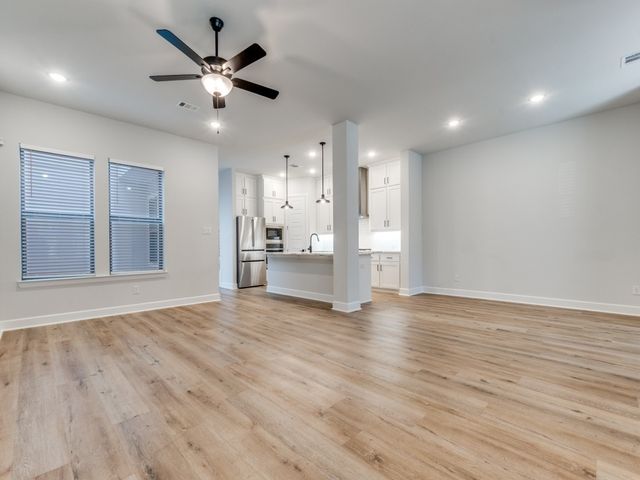 608 Aspen Valley Lane, Dallas, TX 75208