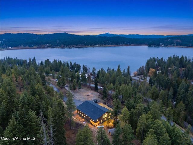 17045 W Cade RD, Hauser, ID 83854