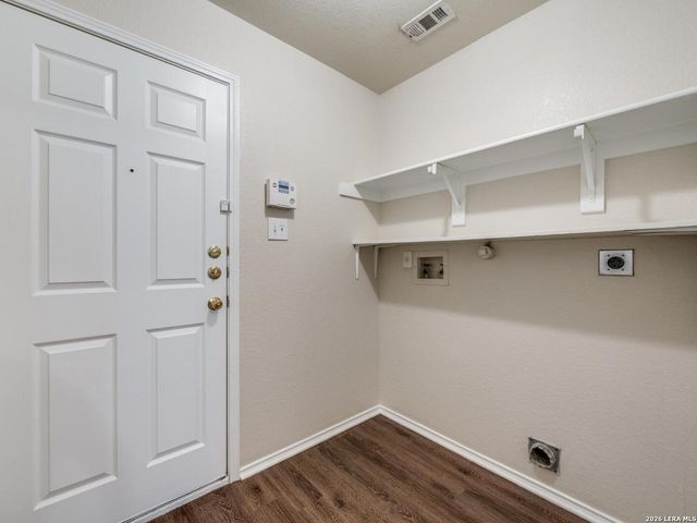 2623 Cloudy Mdw, San Antonio, TX 78222