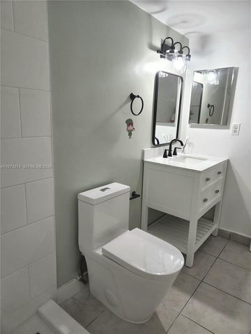 666 W 81st St 209, Hialeah, FL 33014