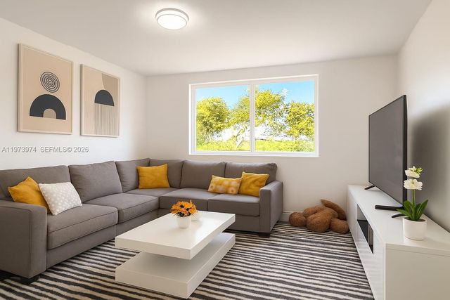 666 W 81st St 209, Hialeah, FL 33014