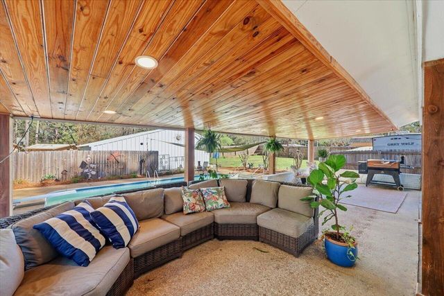 701 Mangum Ave., Mendenhall, MS 39114