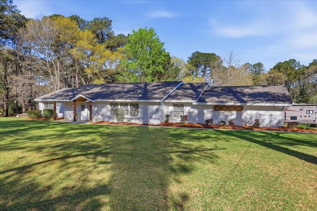 701 Mangum Ave., Mendenhall, MS 39114