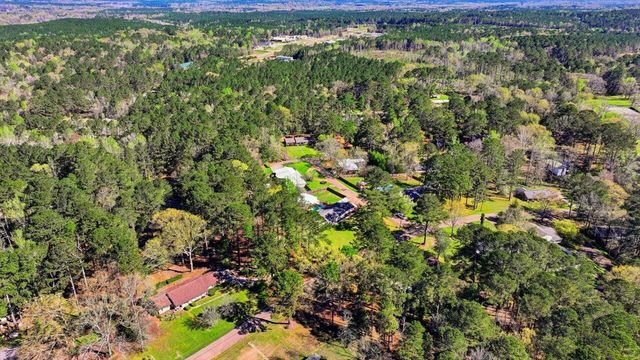 701 Mangum Ave., Mendenhall, MS 39114