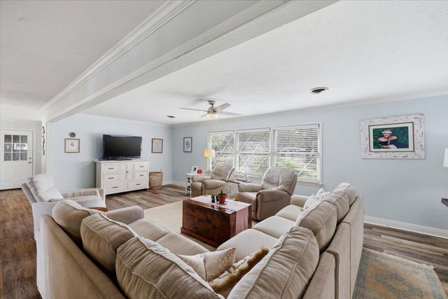 701 Mangum Ave., Mendenhall, MS 39114