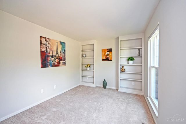 7858 Yellowwood Drive, Mason, OH 45040