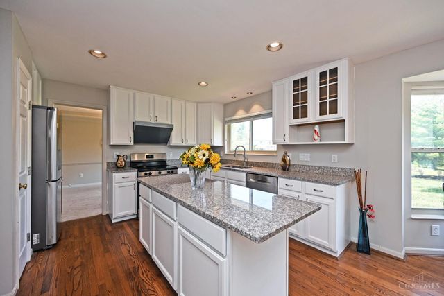 7858 Yellowwood Drive, Mason, OH 45040